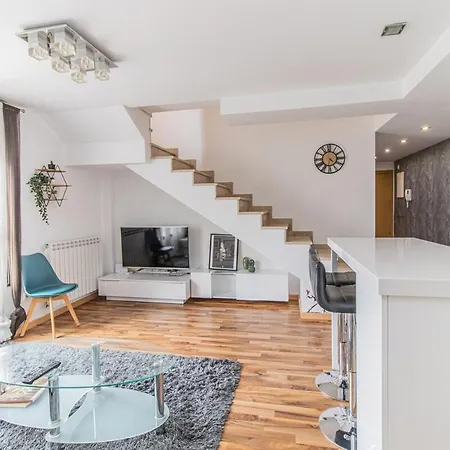 Appartement Stylish Duplex In The Heart Of